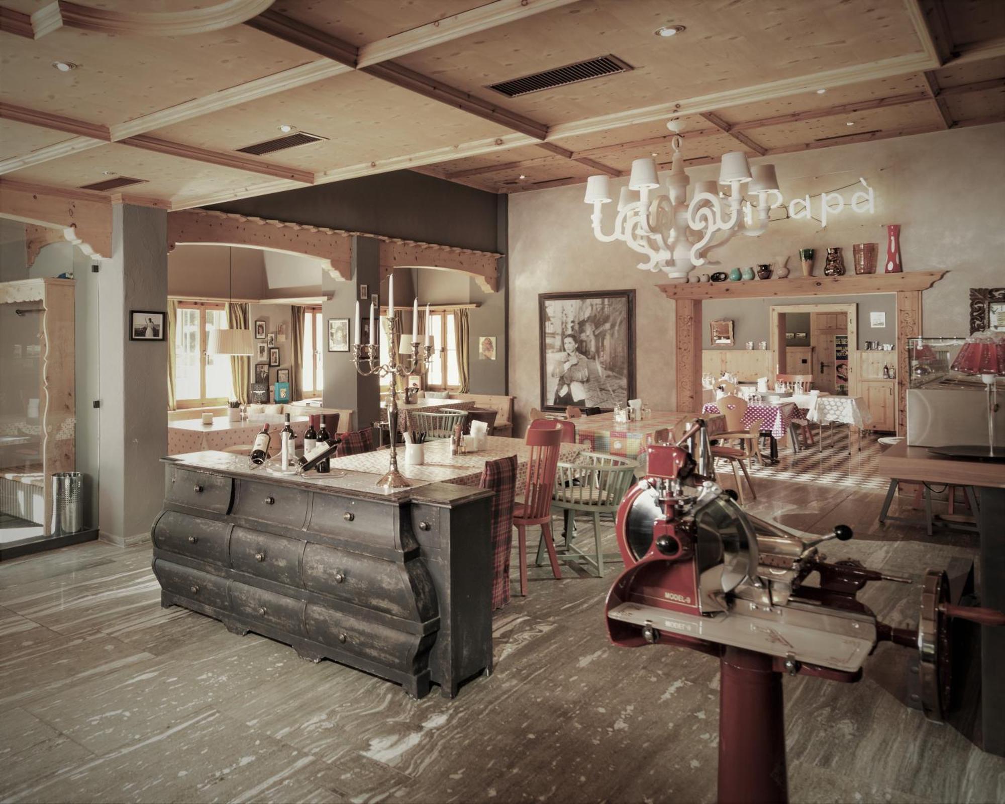 7132 Hotel Vals Bagian luar foto