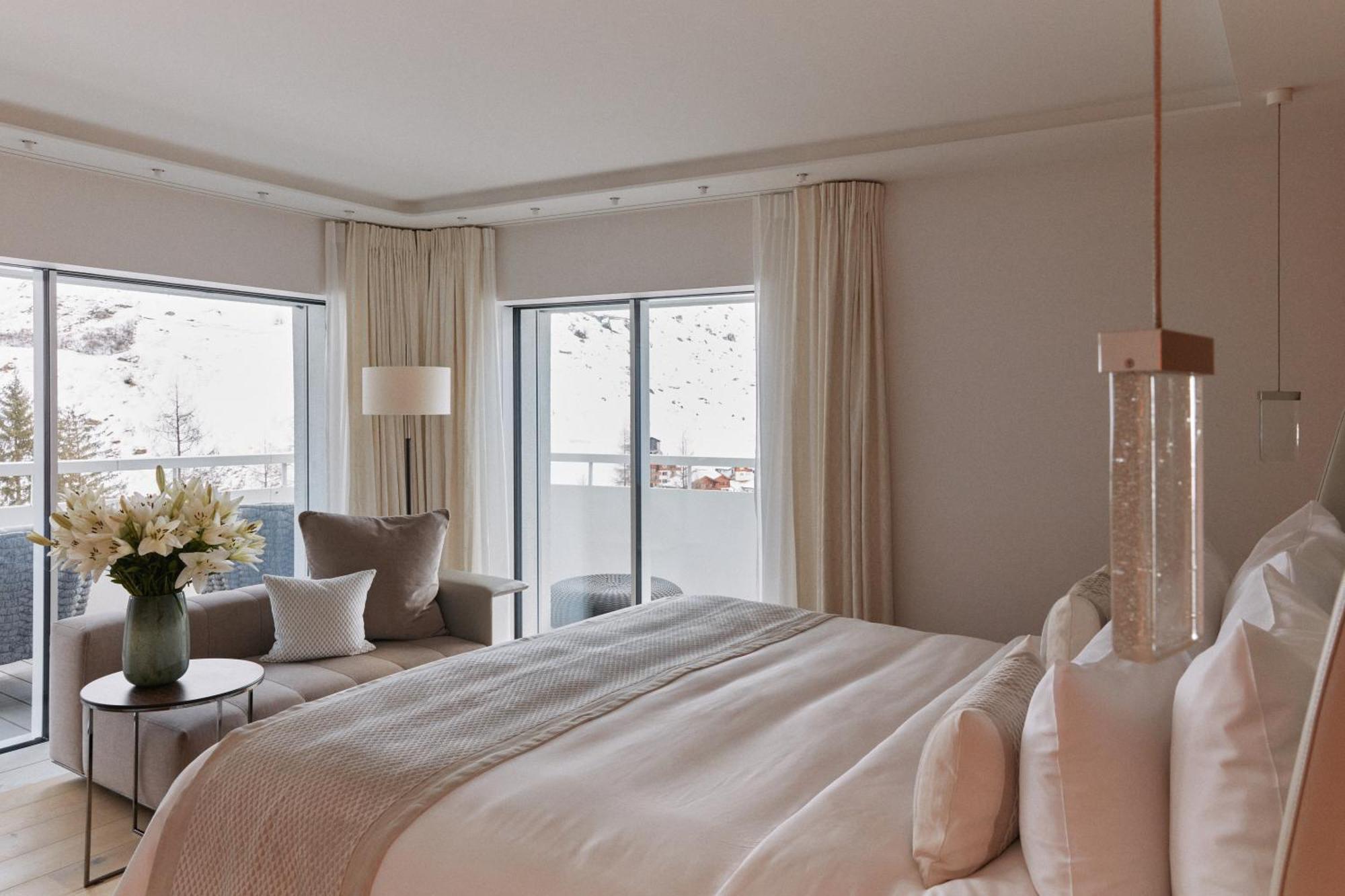 7132 Hotel Vals Bagian luar foto